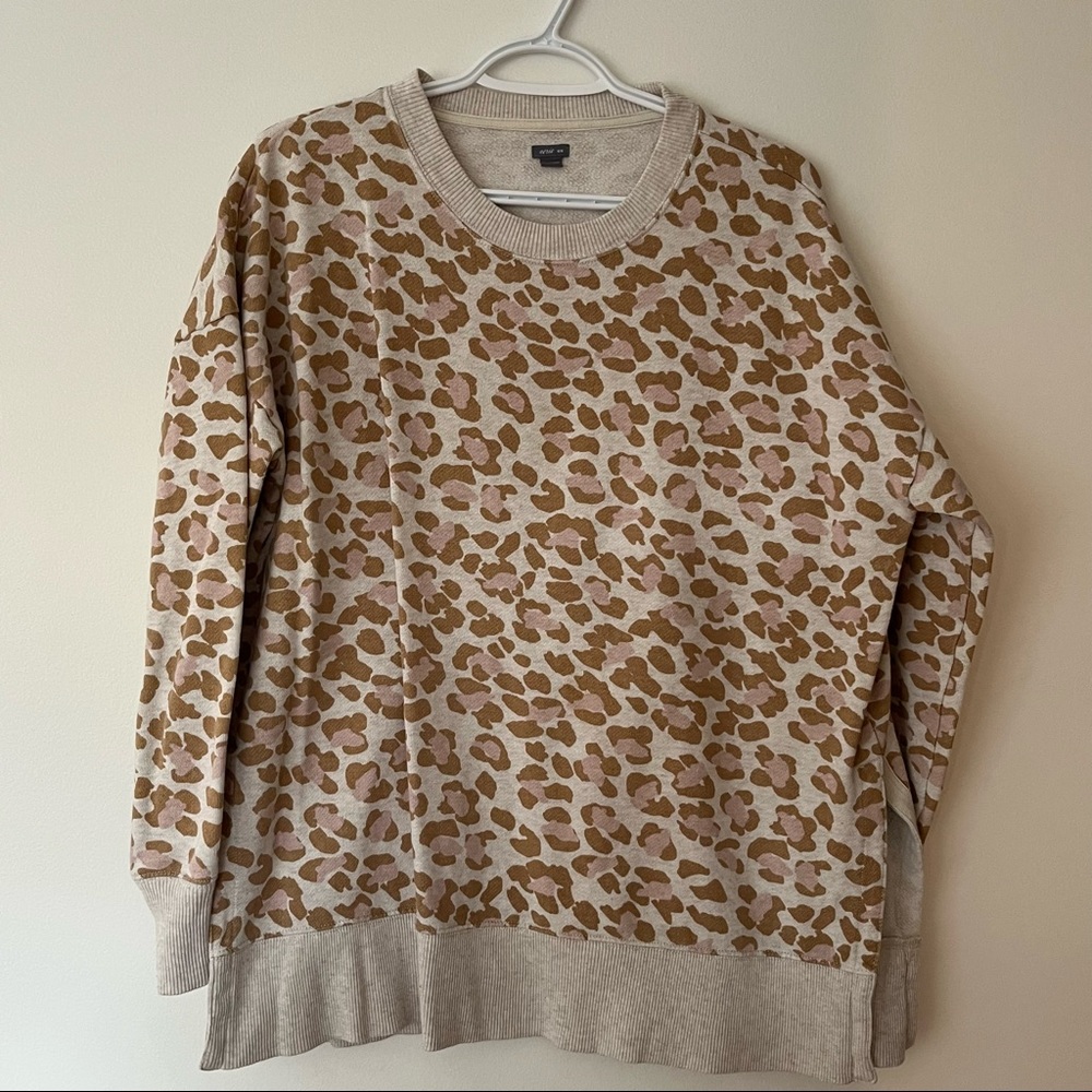 Aerie Lepord crew neck sweater size medium